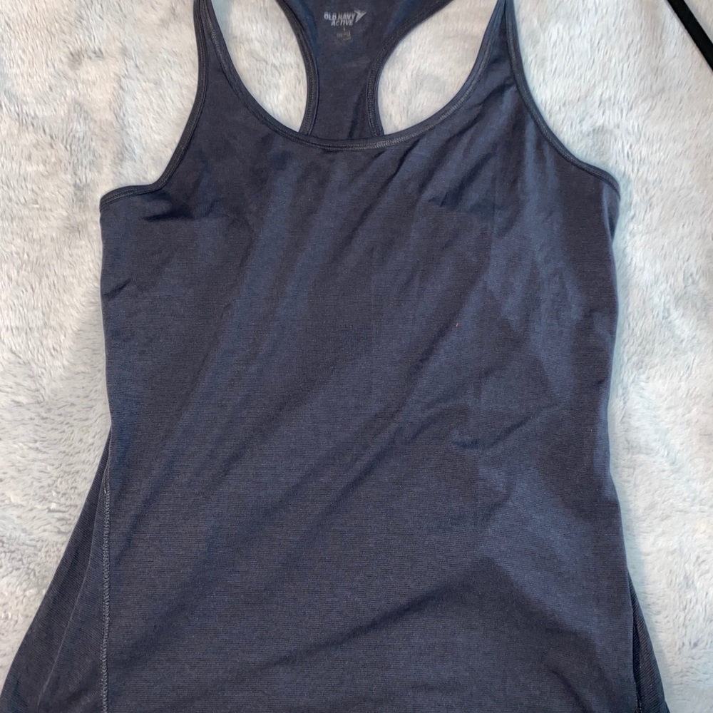 workout tank top